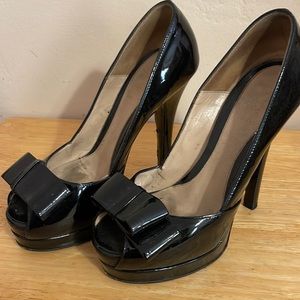 FENDI Black Patent Leather Platform Heels Bow Peep Toe Pumps 37 Used